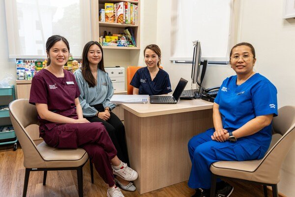 Clinical Assistant Professor Laureen Wang (second from right), Director of AH’s Healthy Longevity Clinic, world’s first in a public hospital. She is joined by members of her multidisciplinary team from the new clinic. Credit: Alexandra Hospital